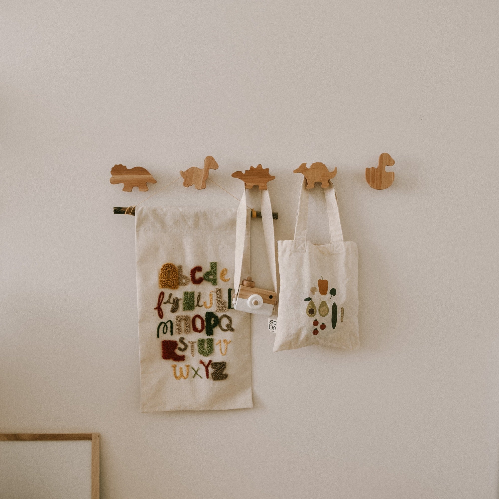 Handcrafted Dinosaur Wall Hooks – Scandi-Boho Wooden Decor