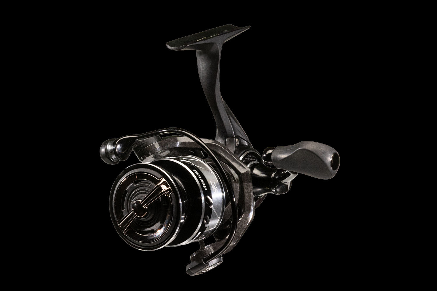 D-MAG Spinning Reel Lightweight Smooth Action Fishing Gear - Image 4