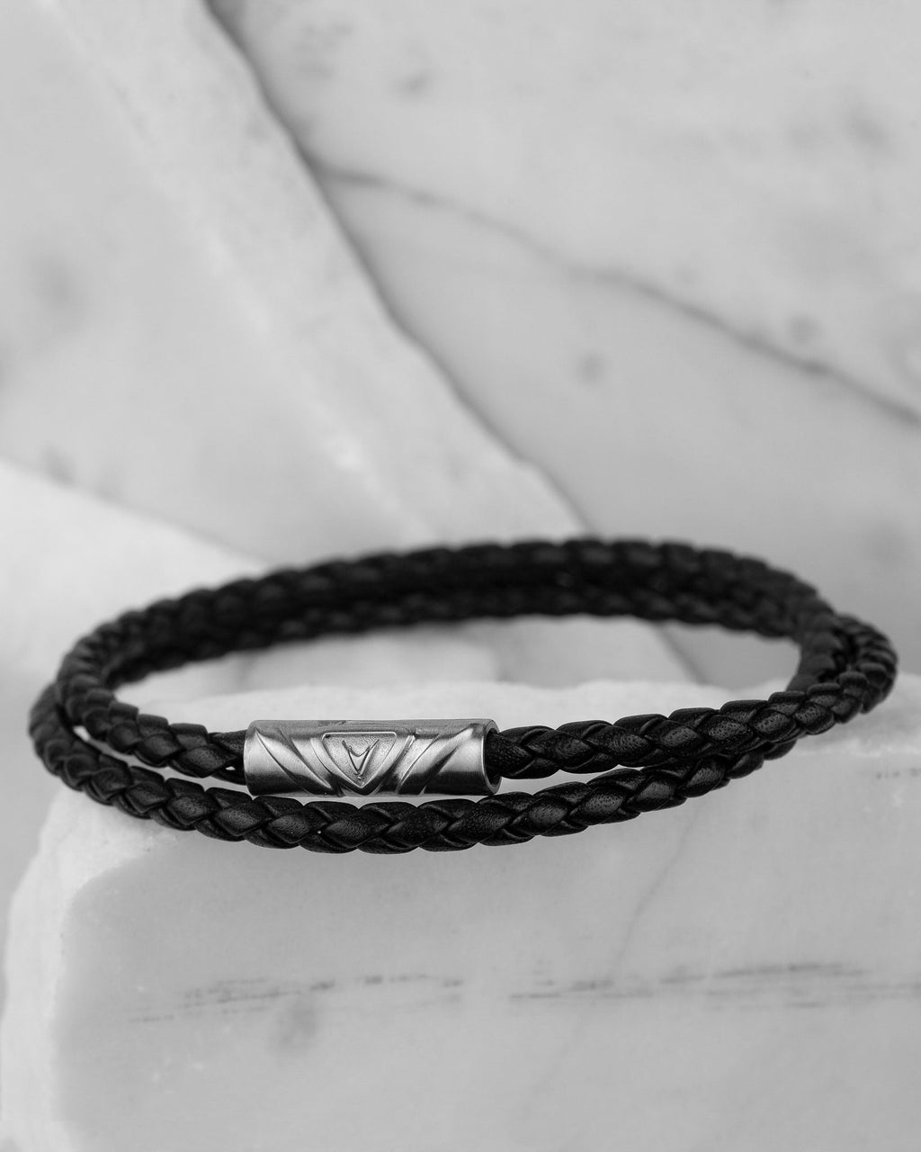 The Delta Double Leather Bracelet - Black and Silver Magnetic Clasp