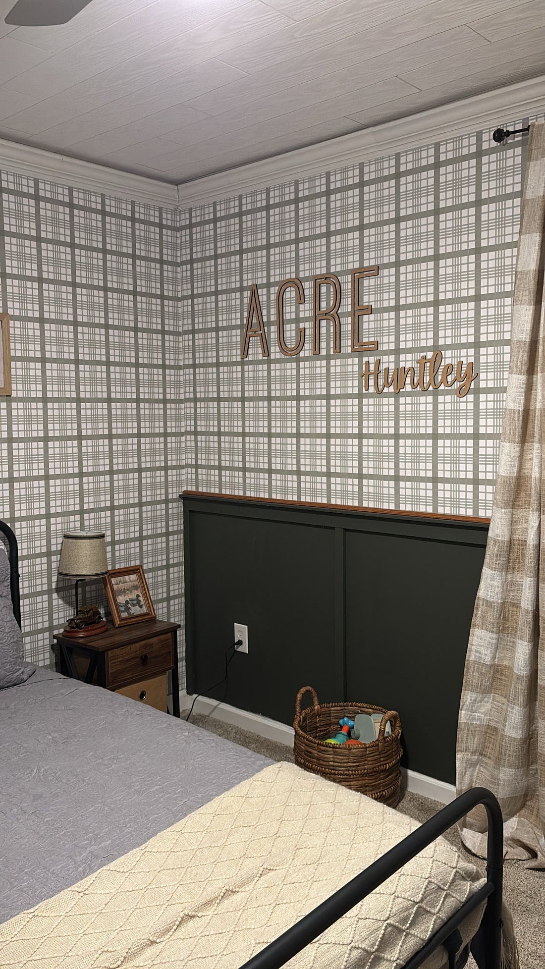 Henry Plaid Removable Wallpaper in White, Sage-Green, and Tan
