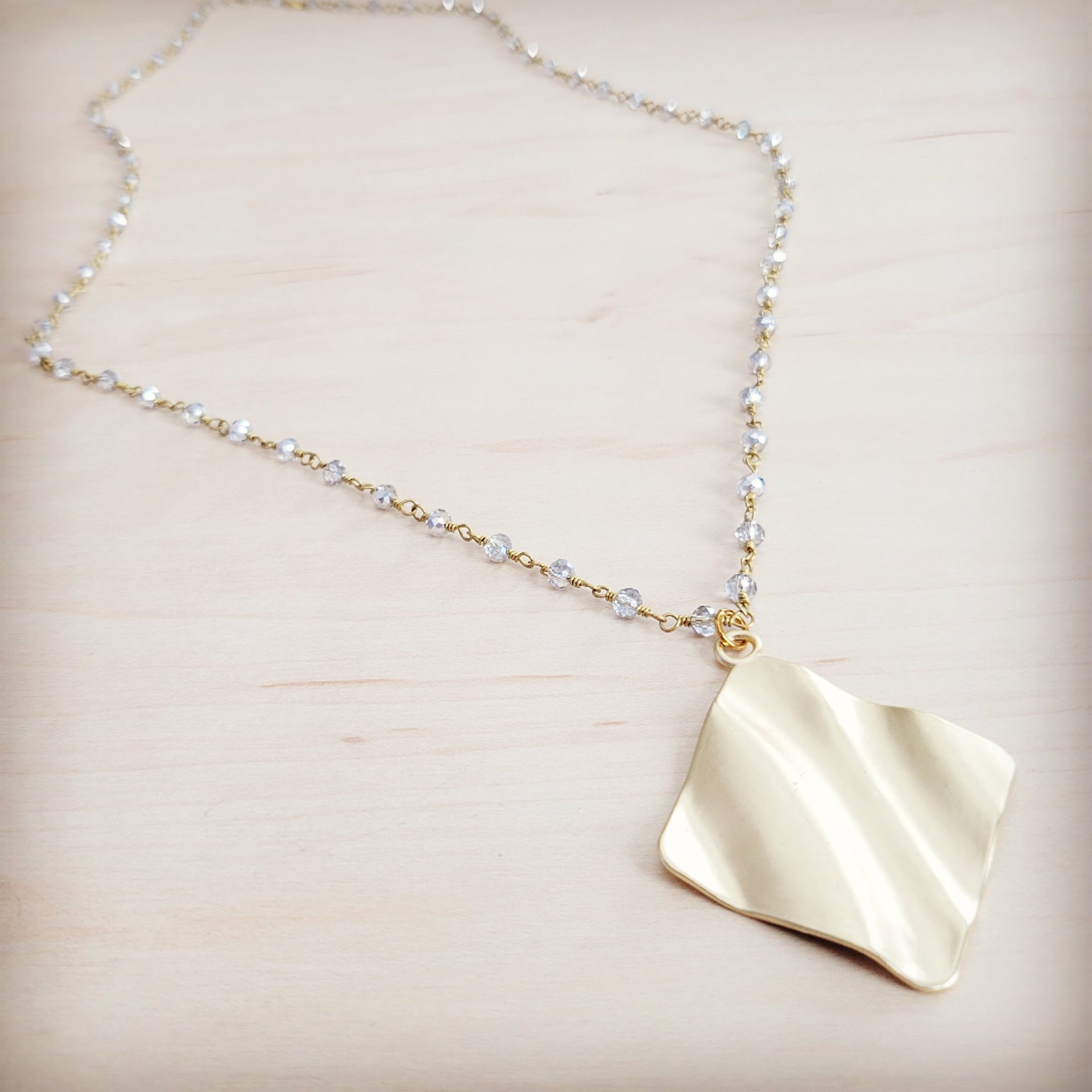 Gold-Tone Wavy Diamond Pendant Necklace with Beaded Chain - Image 4