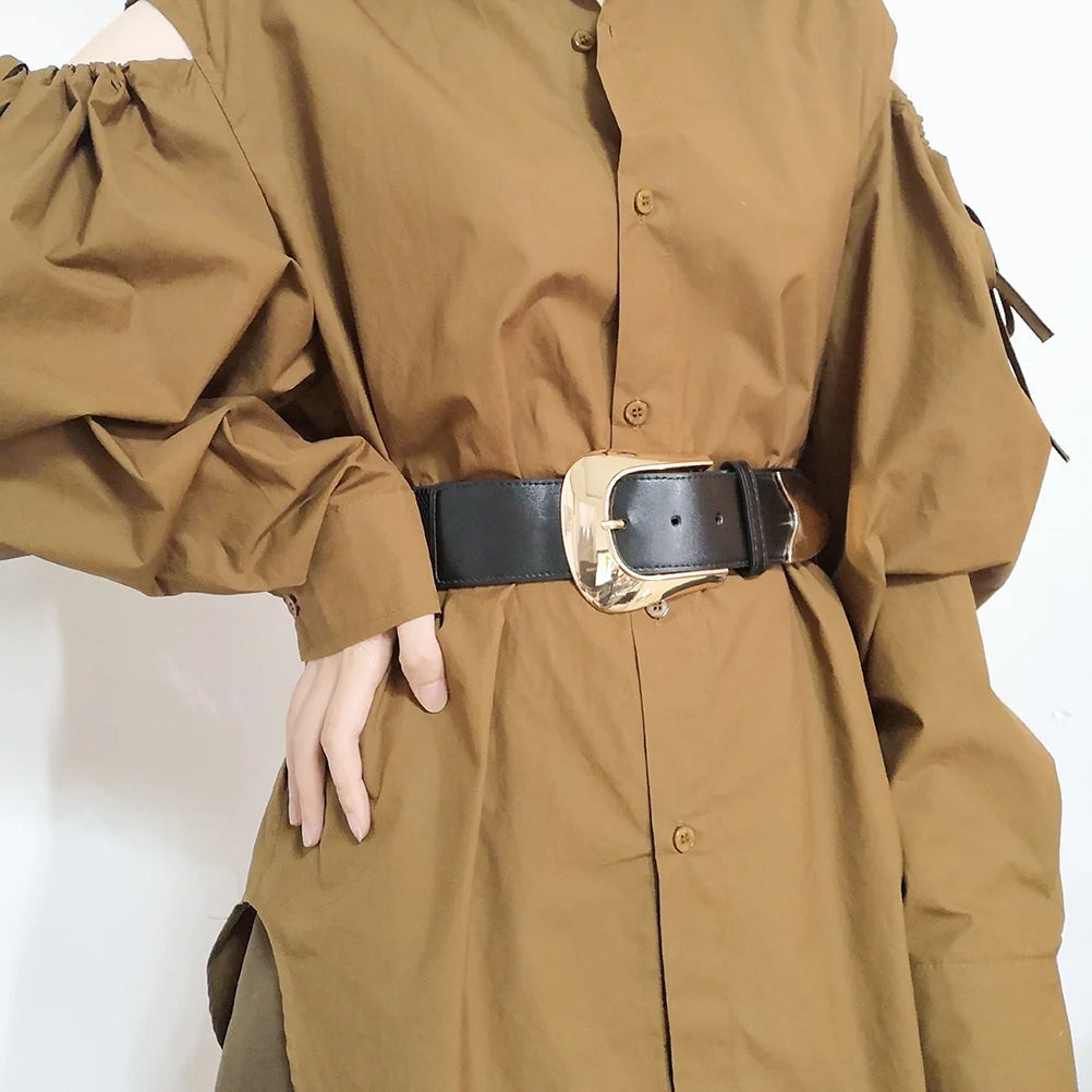 Black Wide Elastic Waist Belt with Oversized Gold Buckle - Image 2