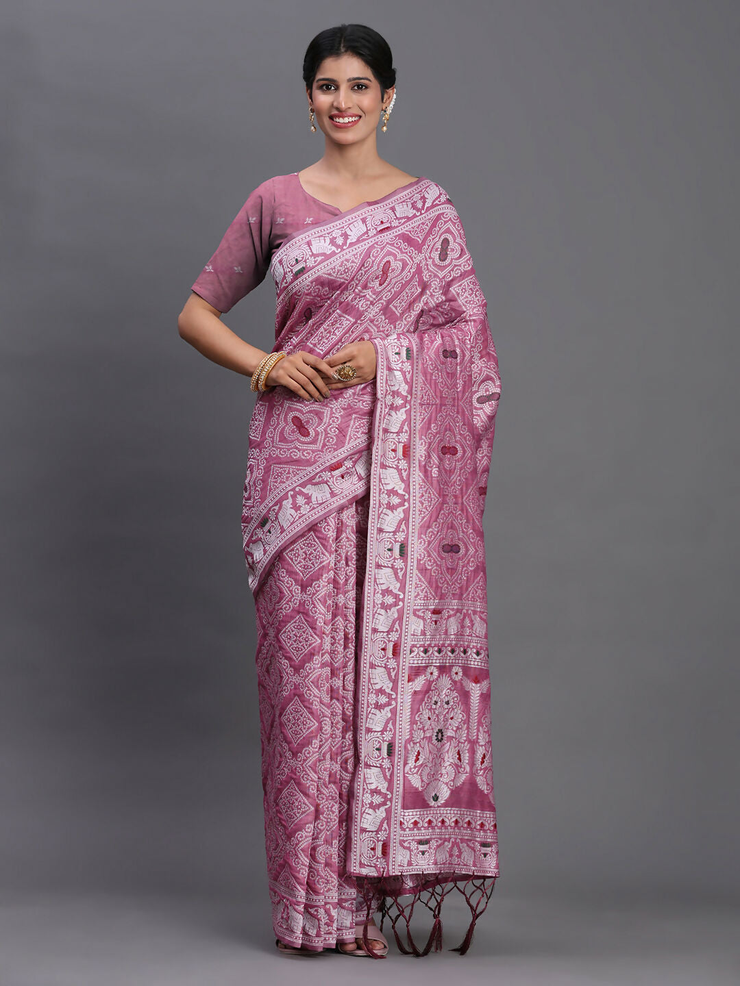 A beautiful purple linen cotton saree with a matching blouse piece