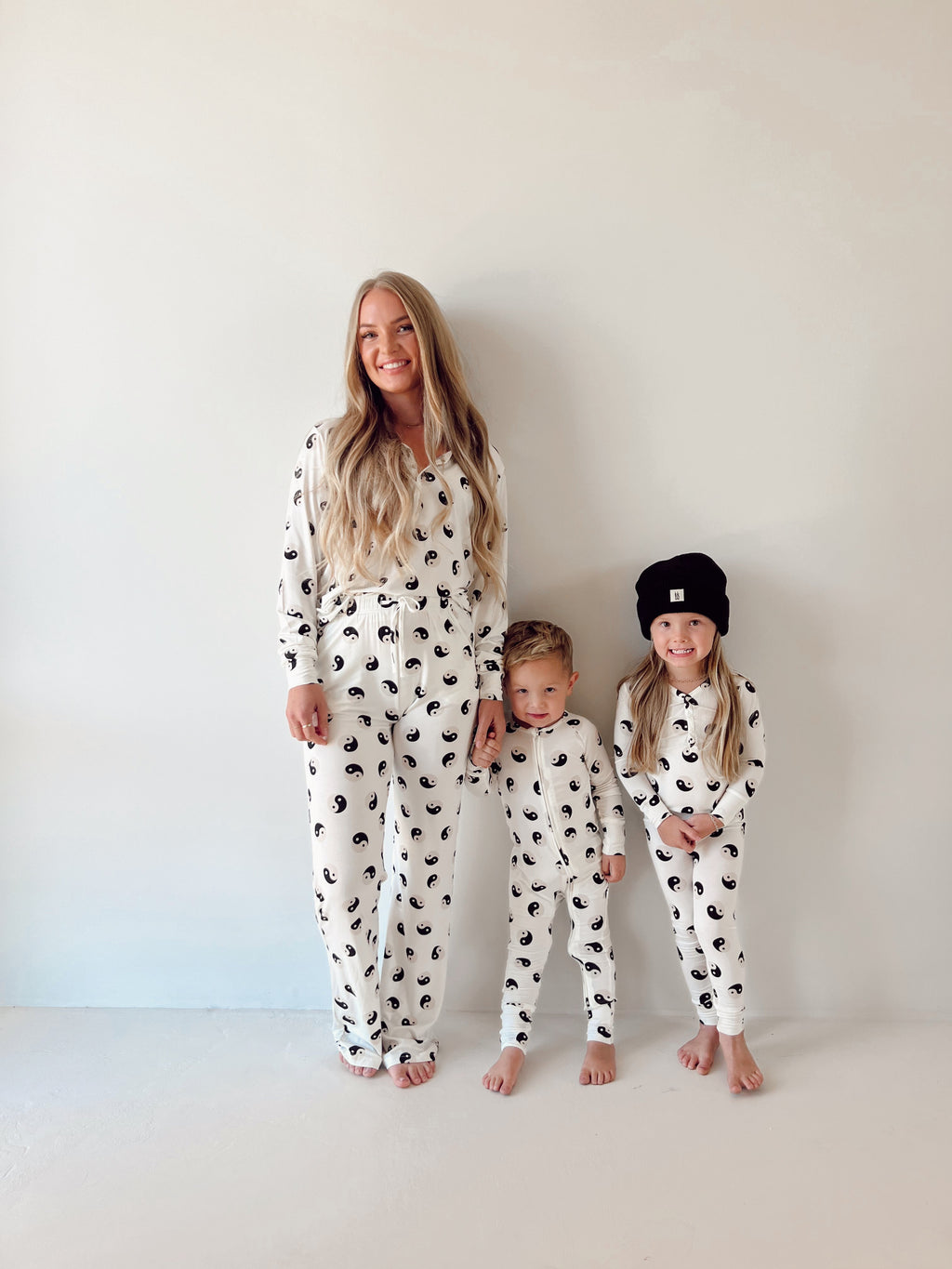 Women's Bamboo Pajama Set in Black and White Yin Yang Print