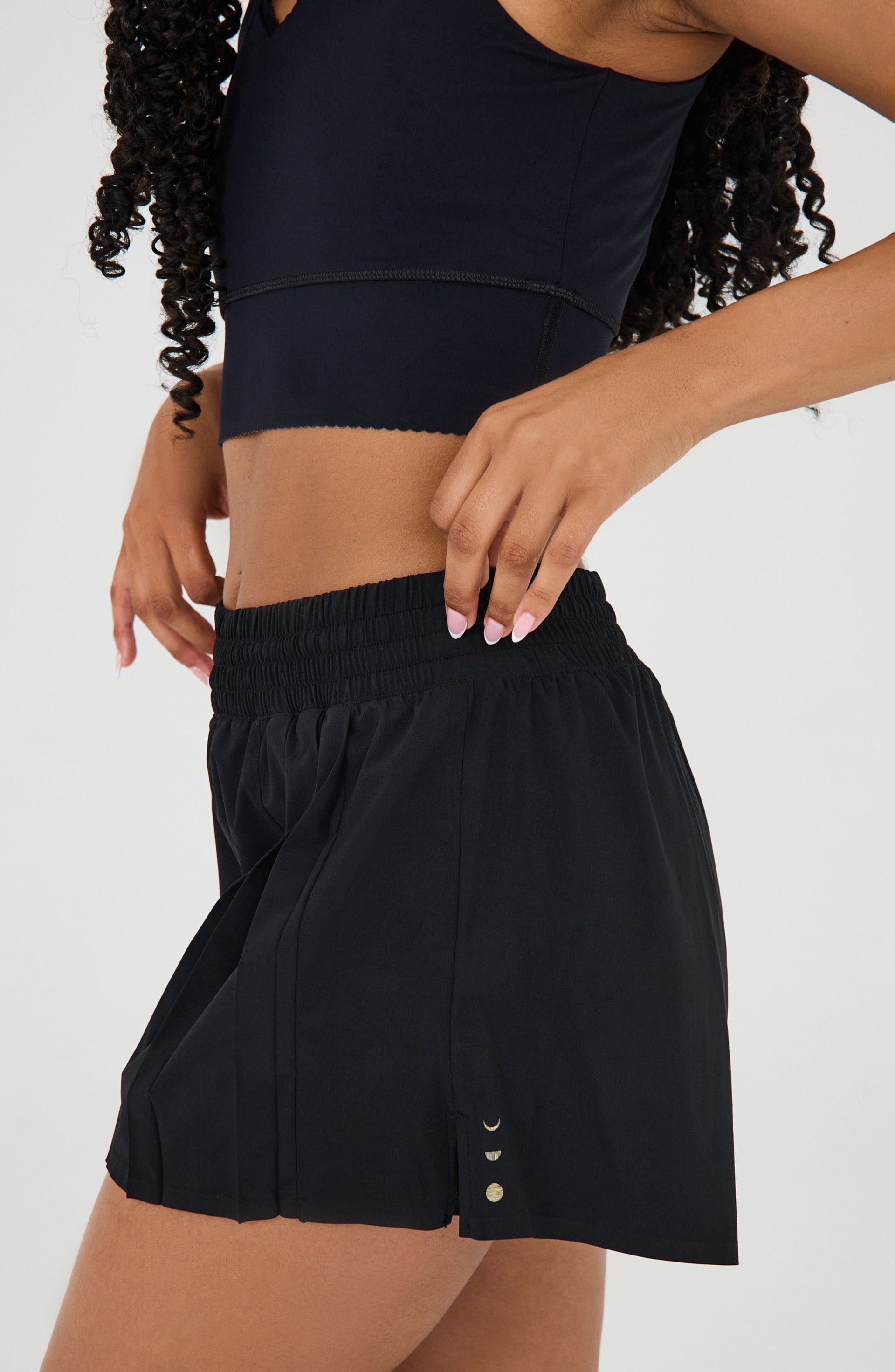 L'Original Flowy Short: Dual-Layer Women's Athletic Training Shorts
