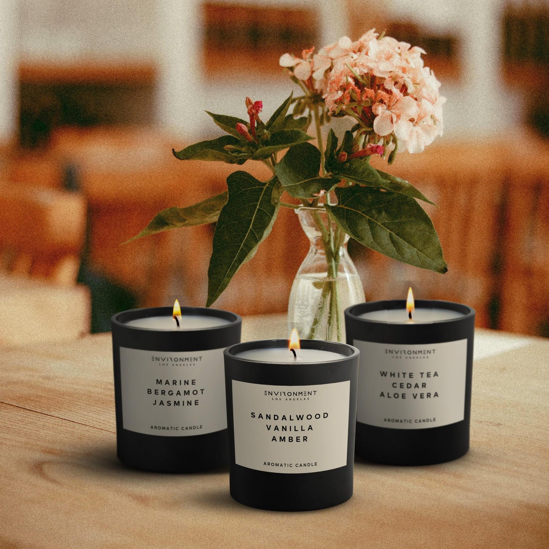 White Tea and Cedar Scented Candle with Lid - 8oz Luxury Home Decor