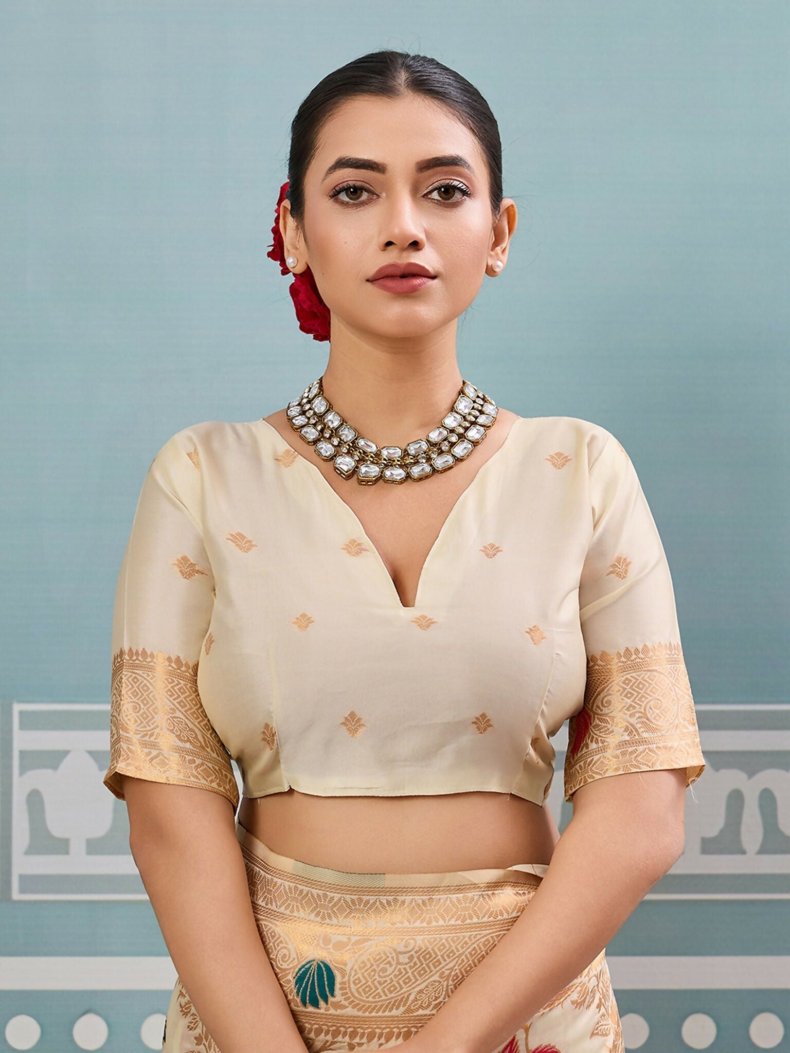 Elegant Cream Silk Saree with Matching Silk Blouse Piece