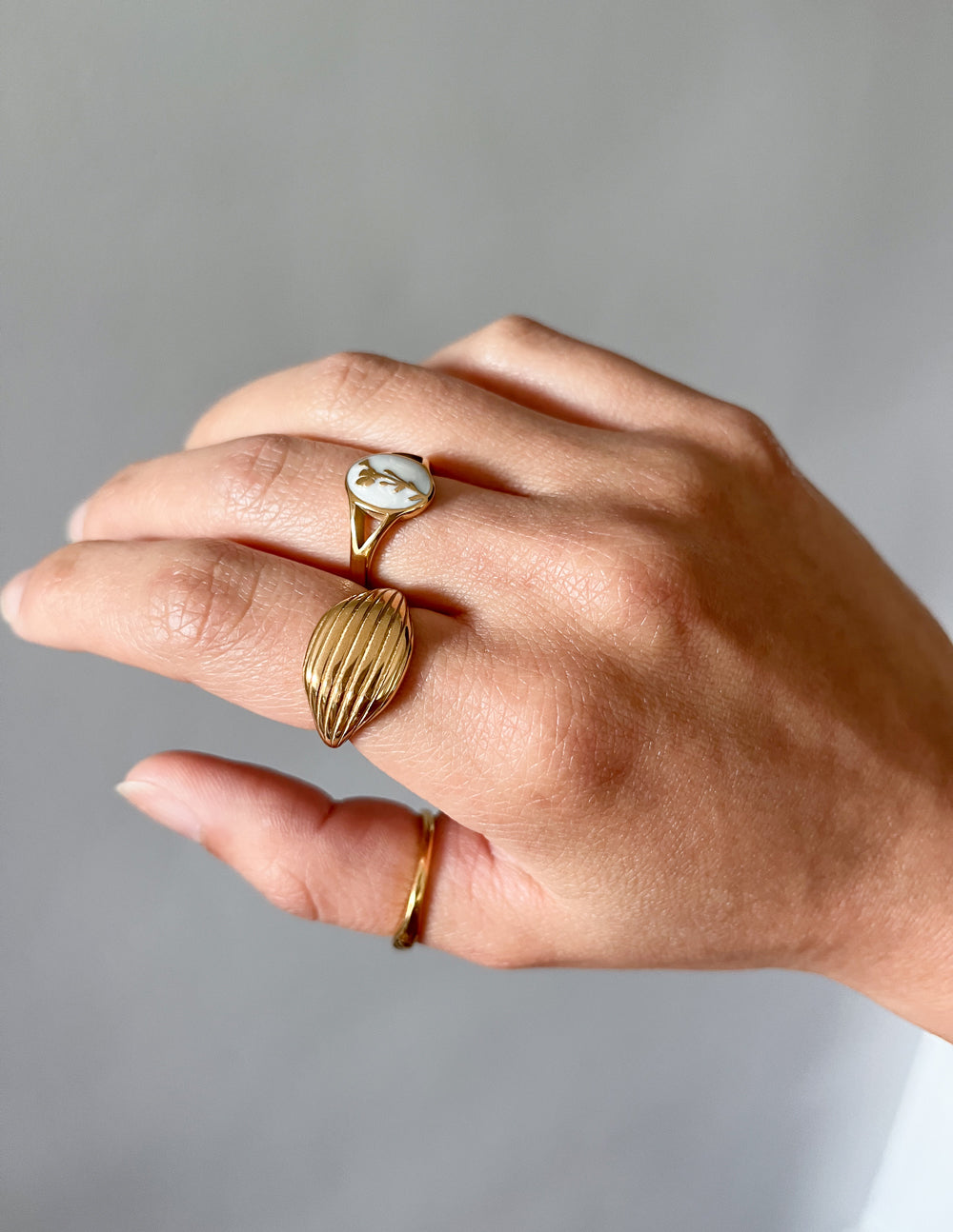 Wildflower Signet Ring - Delicate Floral Band Jewelry - Image 7