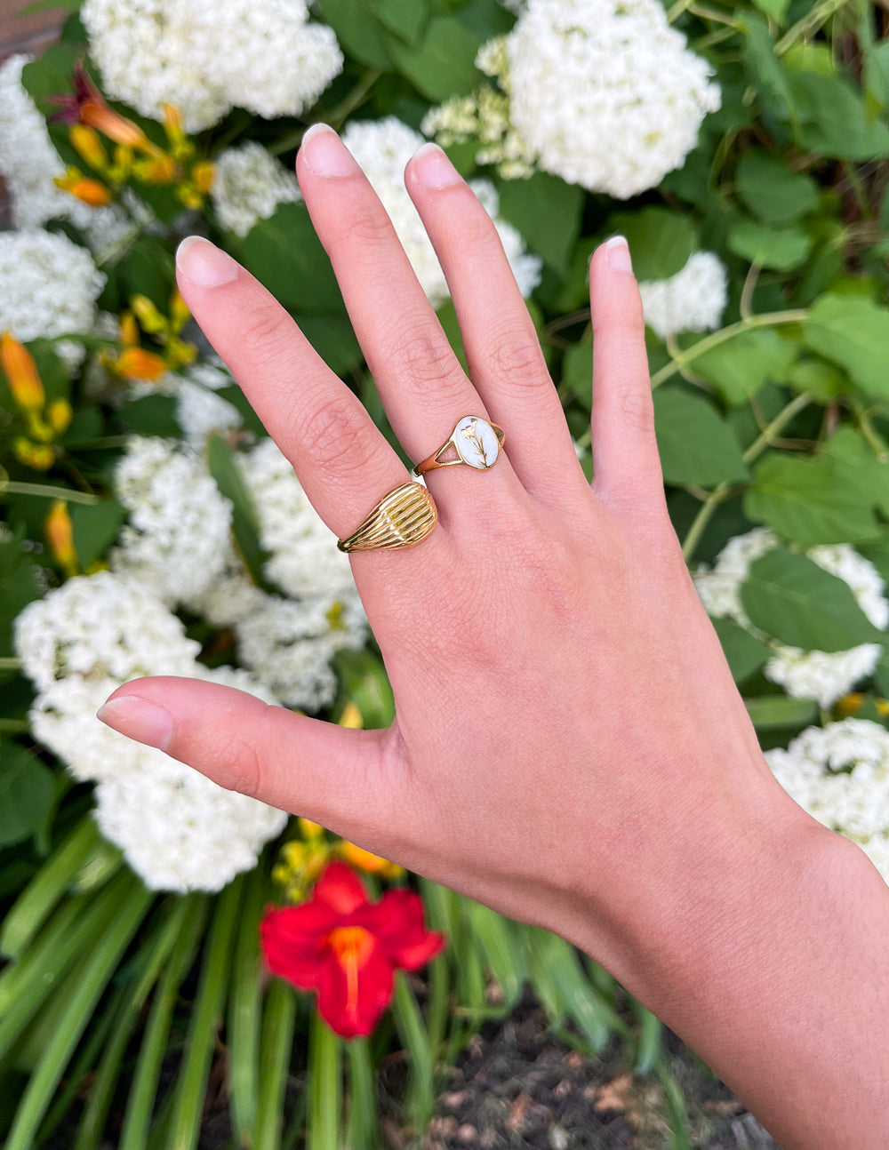 Wildflower Signet Ring - Delicate Floral Band Jewelry - Image 5
