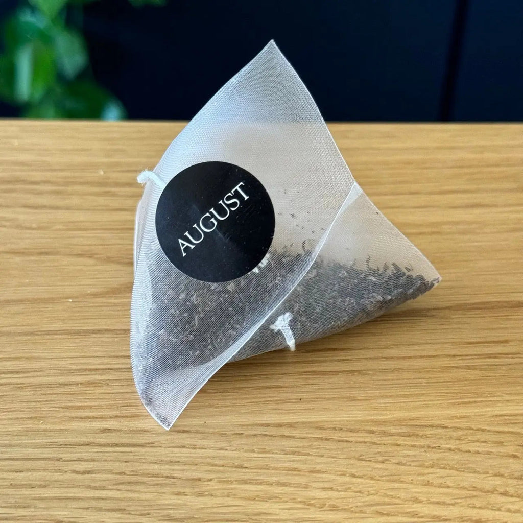 Black Gold Organic Yunnan Black Tea 15 Plastic-Free XL Tea Bags - Image 4