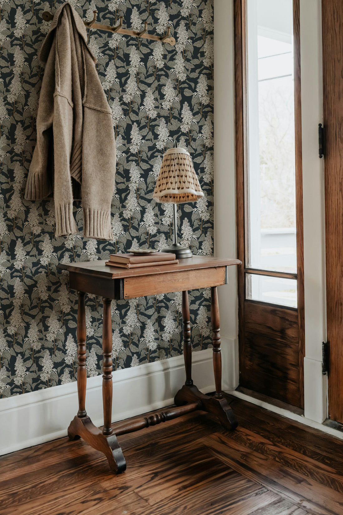 Lilac Floral Peel and Stick Removable Wallpaper for Modern Home
