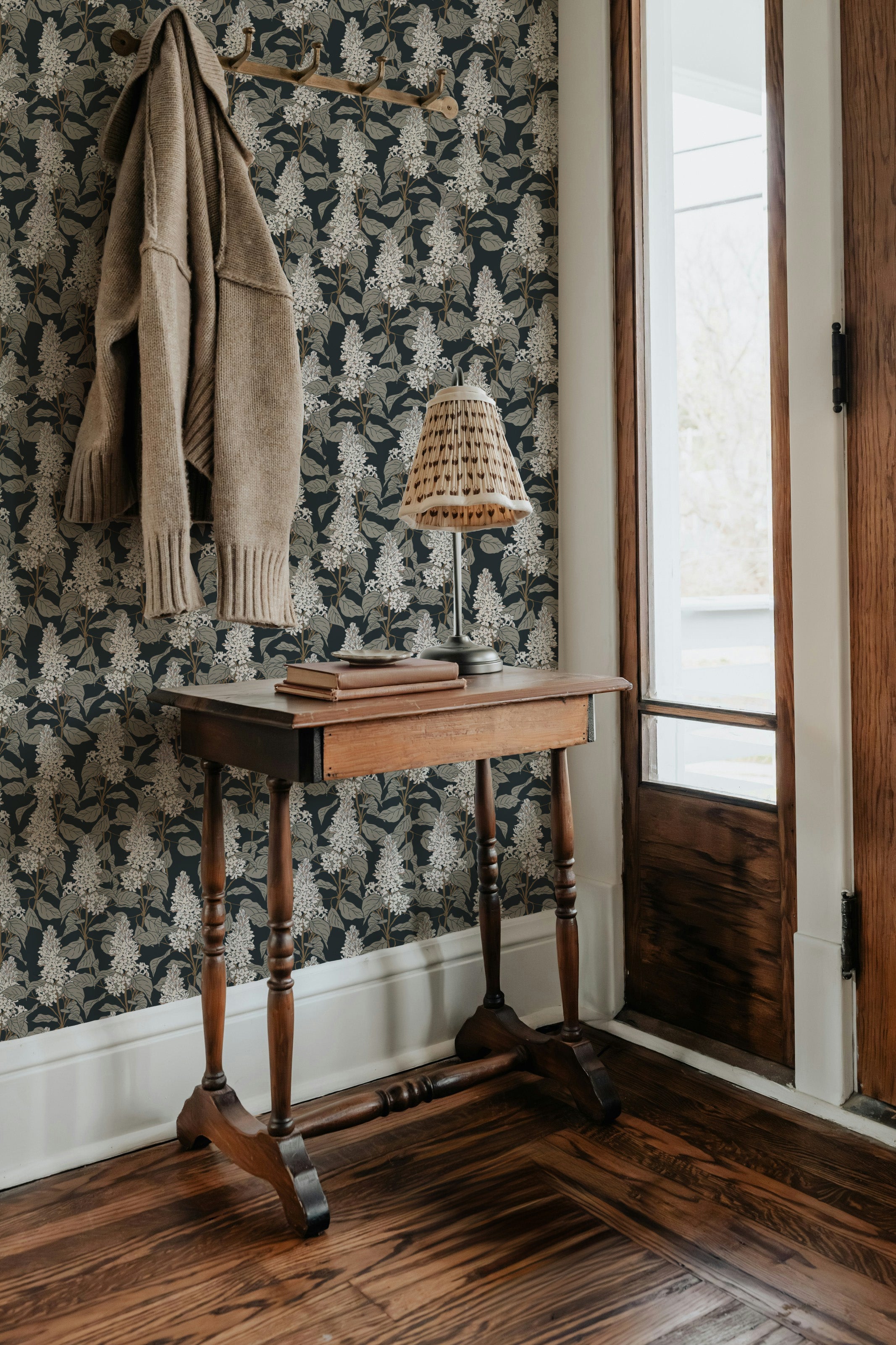 Lilac Floral Peel and Stick Removable Wallpaper for Modern Home