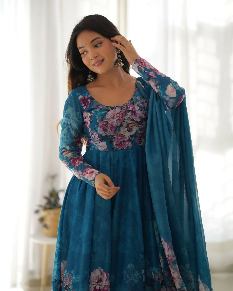 Rama Organza Kurta Set with Sequin Embroidery Work