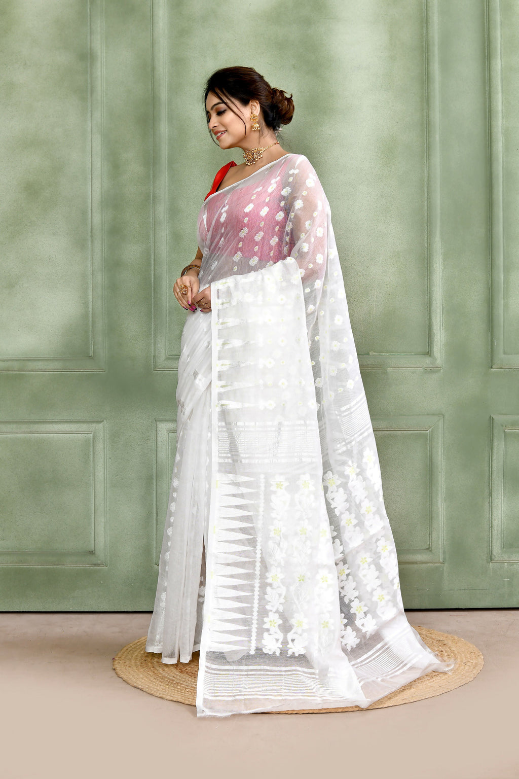 White Embellished Cotton Blend Jamdani Saree