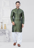 Men's green Jacquard Silk kurta pyjama set with printed pattern