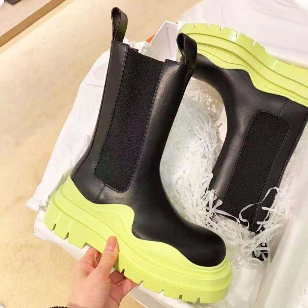 Women's Black Mid-Calf Platform Boots with Chunky Contrast Sole - Image 3