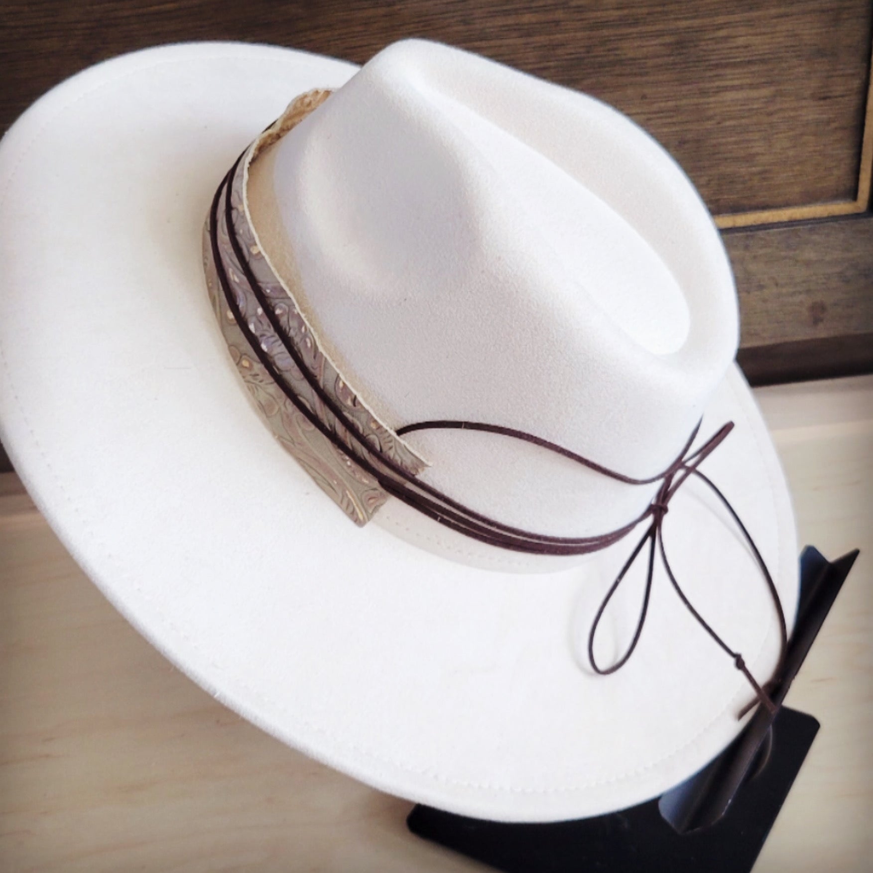 Gilded Leather Western Cowboy Hat Band with Embossed Details - Image 4