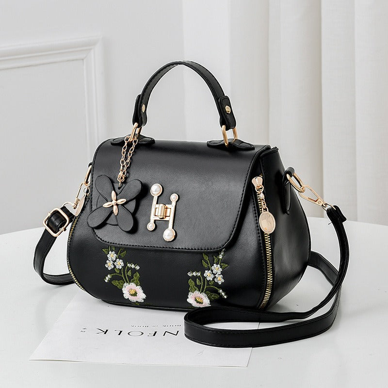 Harajuku Style Embroidered Bucket Handbag with Shoulder Strap - Image 4