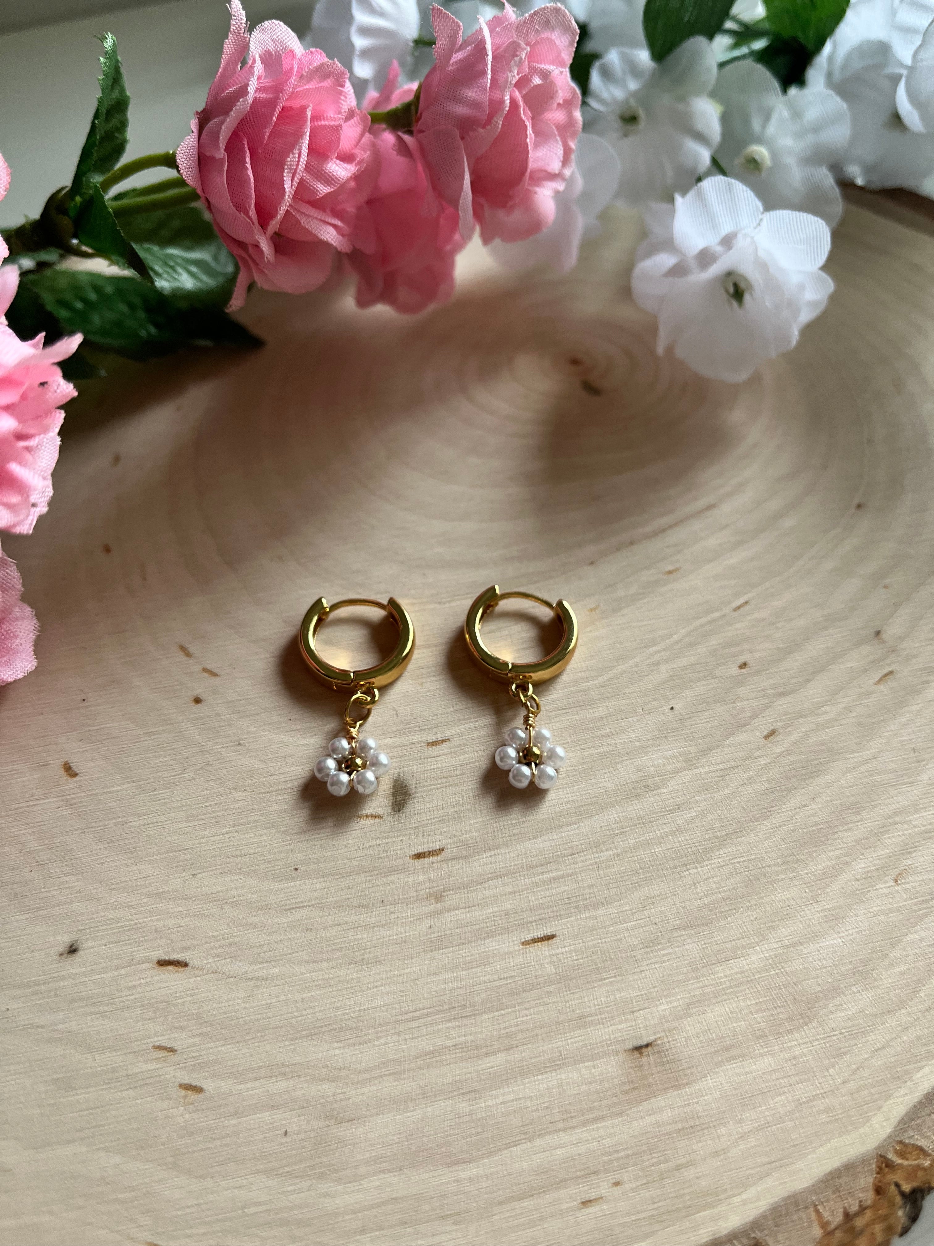 Gold Floral Huggies