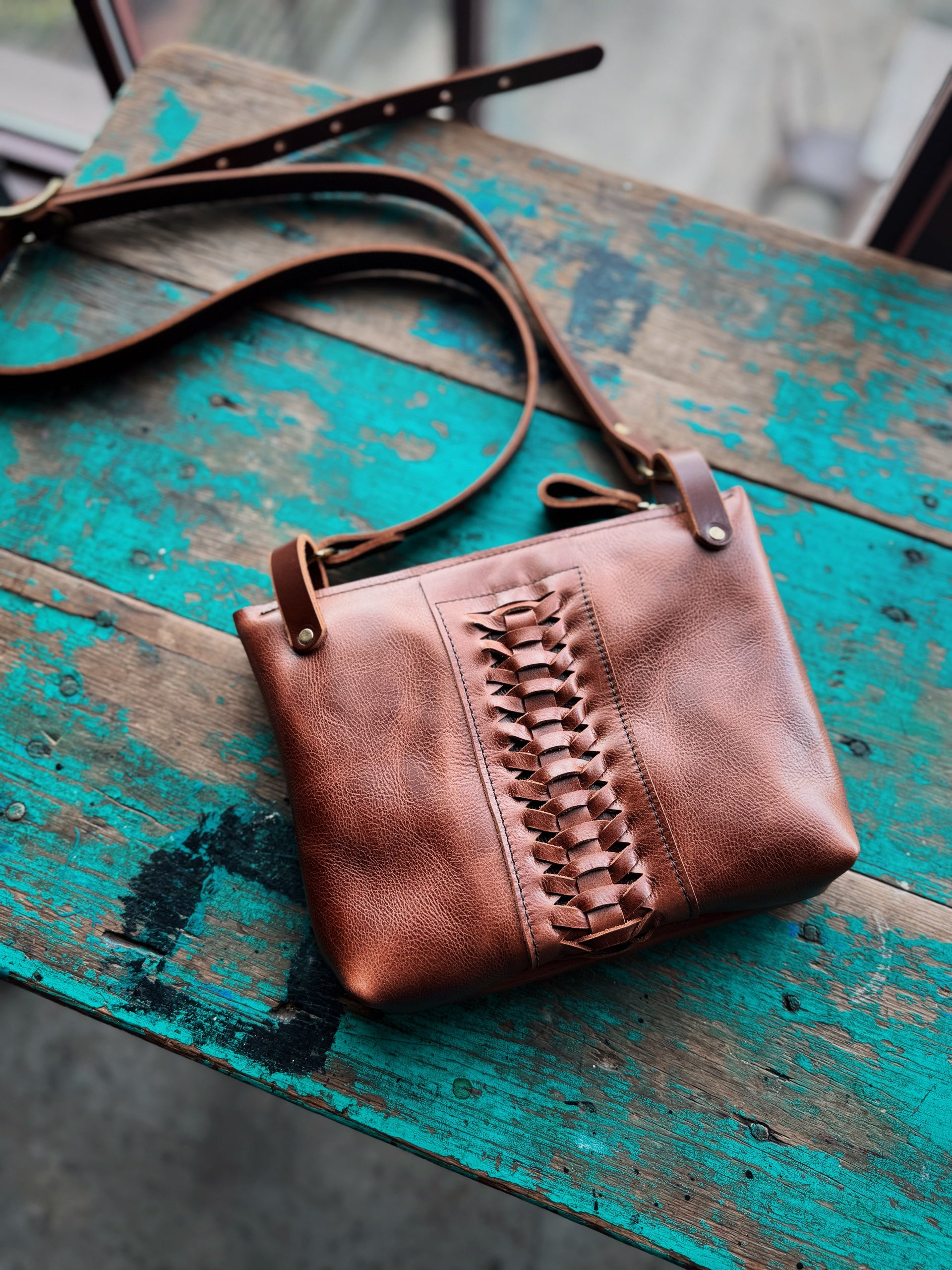 Woven Leather Crossbody Bag with Adjustable Strap - Image 6