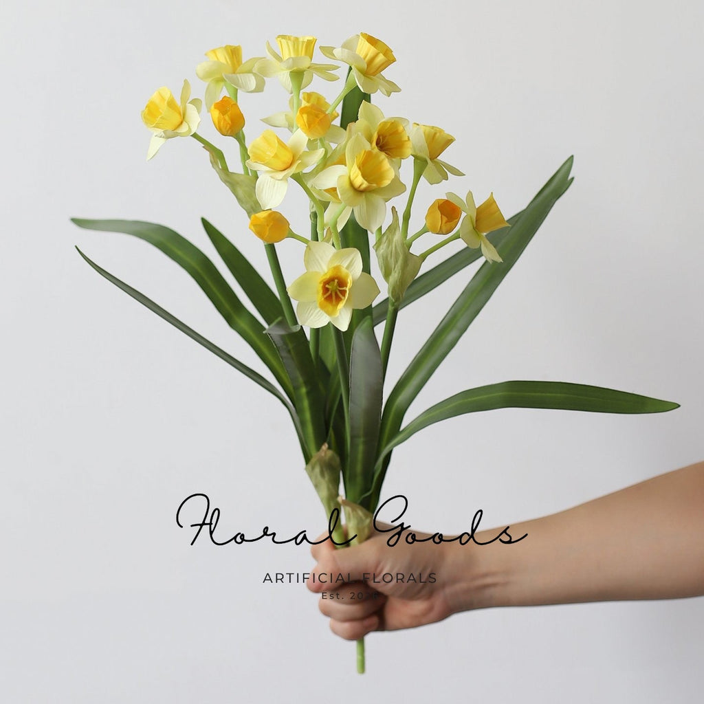Buttercream Daffodil Spray – 17.3"