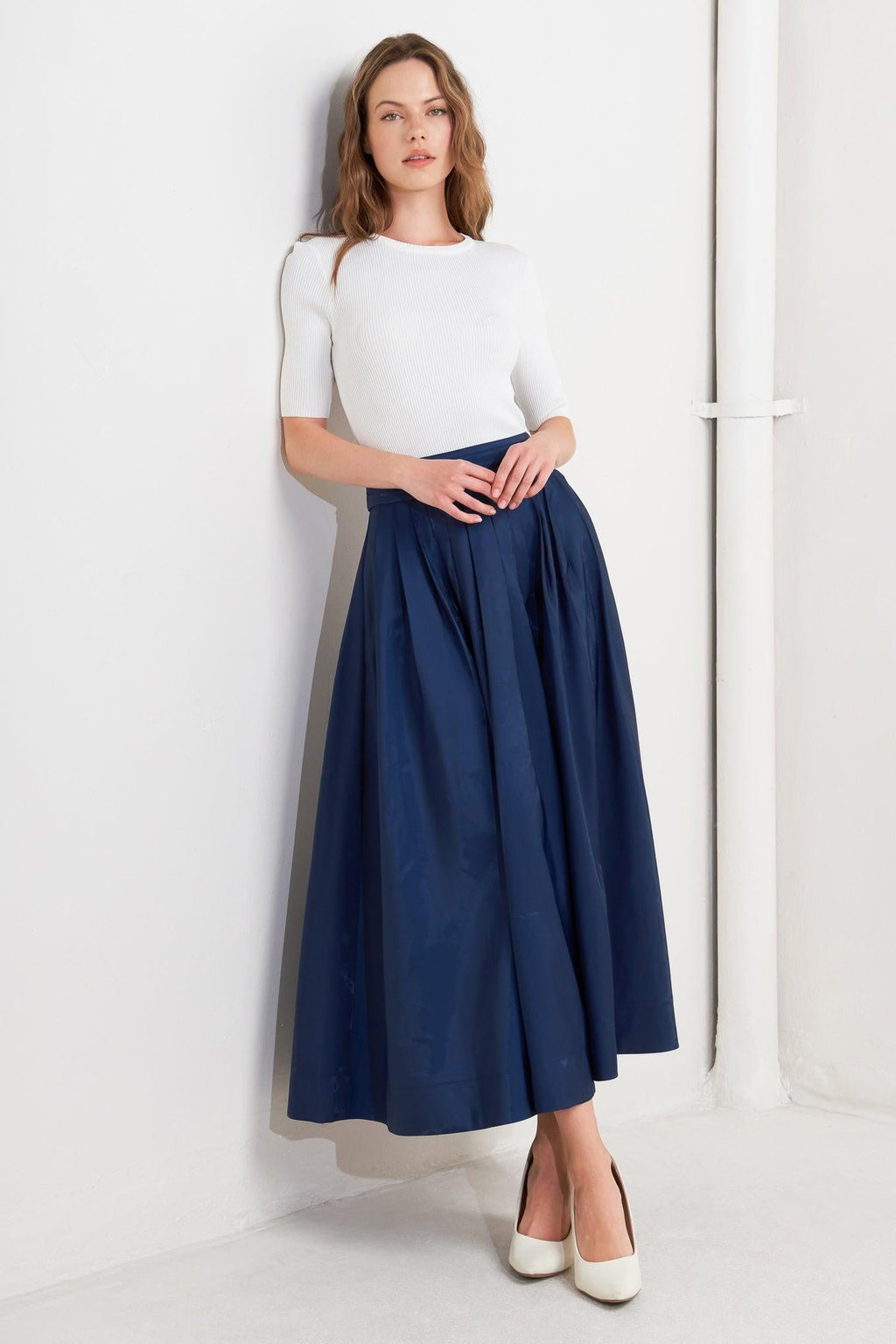 Navy Woven Pleated Midi Skirt High Waist Flared Bottom - Image 5