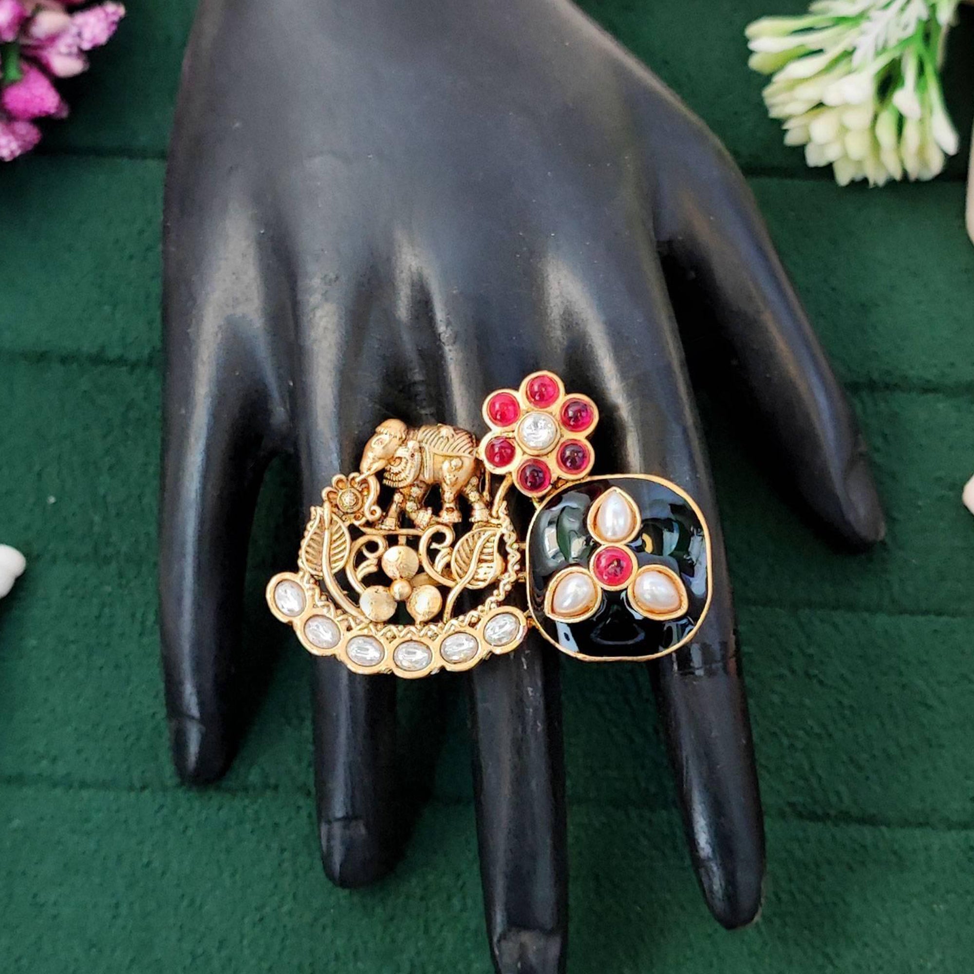 Glamorous designer high-gold polish statement ring