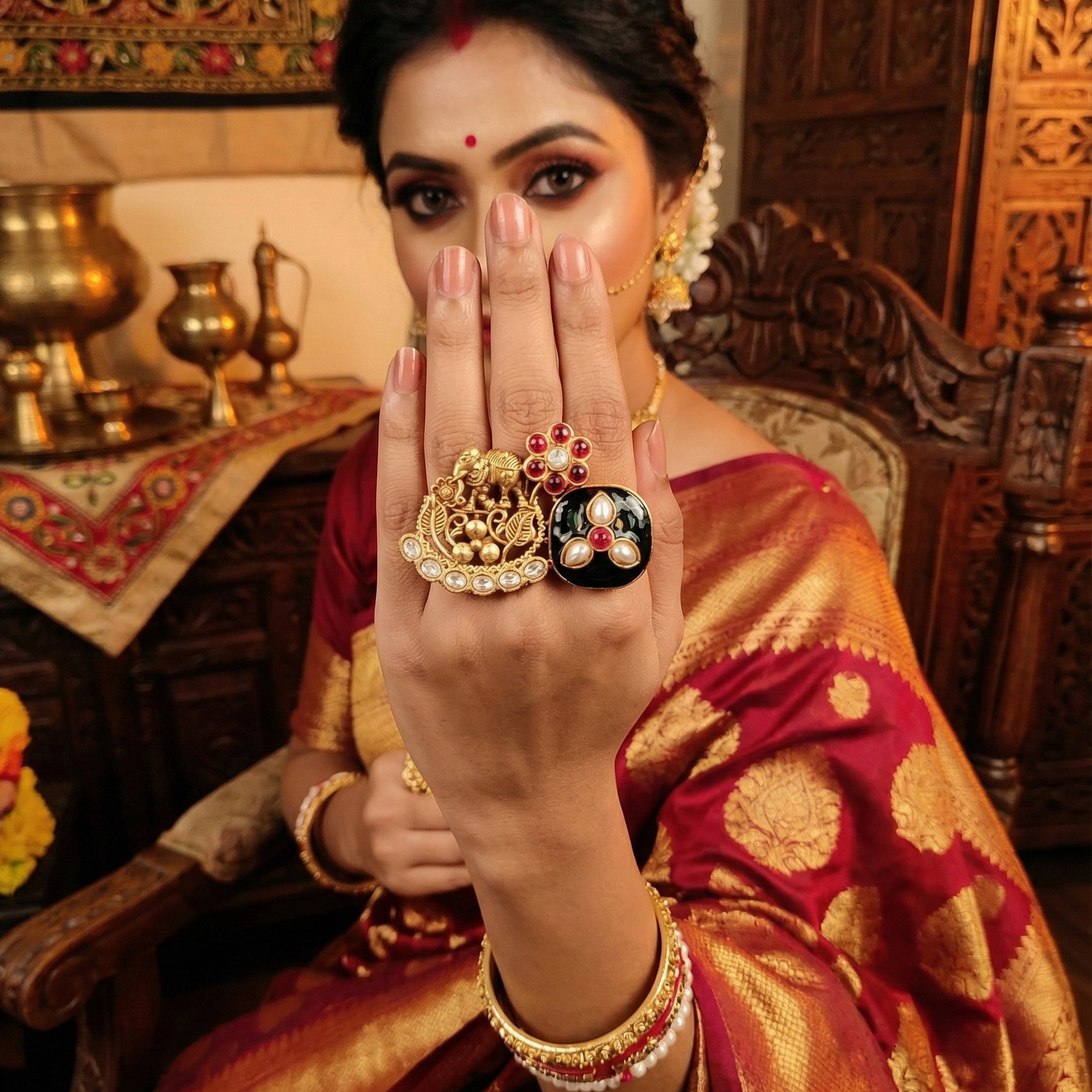 Glamorous Designer High Gold Polish Adjustable Finger Ring