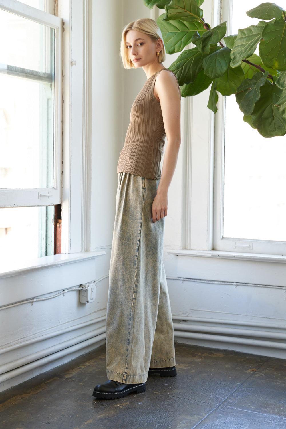 Ribbed Knit Sleeveless Sweater Tank Top in Earthy Brown