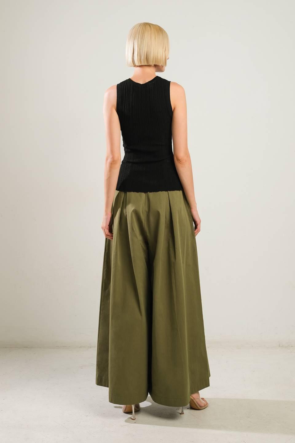 Black Ribbed Sleeveless Sweater Top - Image 5