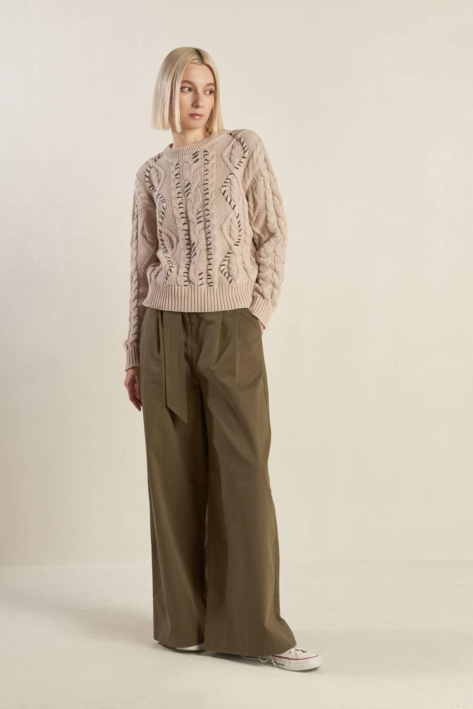 Beige Cable Knit Sweater with Contrast Stitch Detail - Image 6