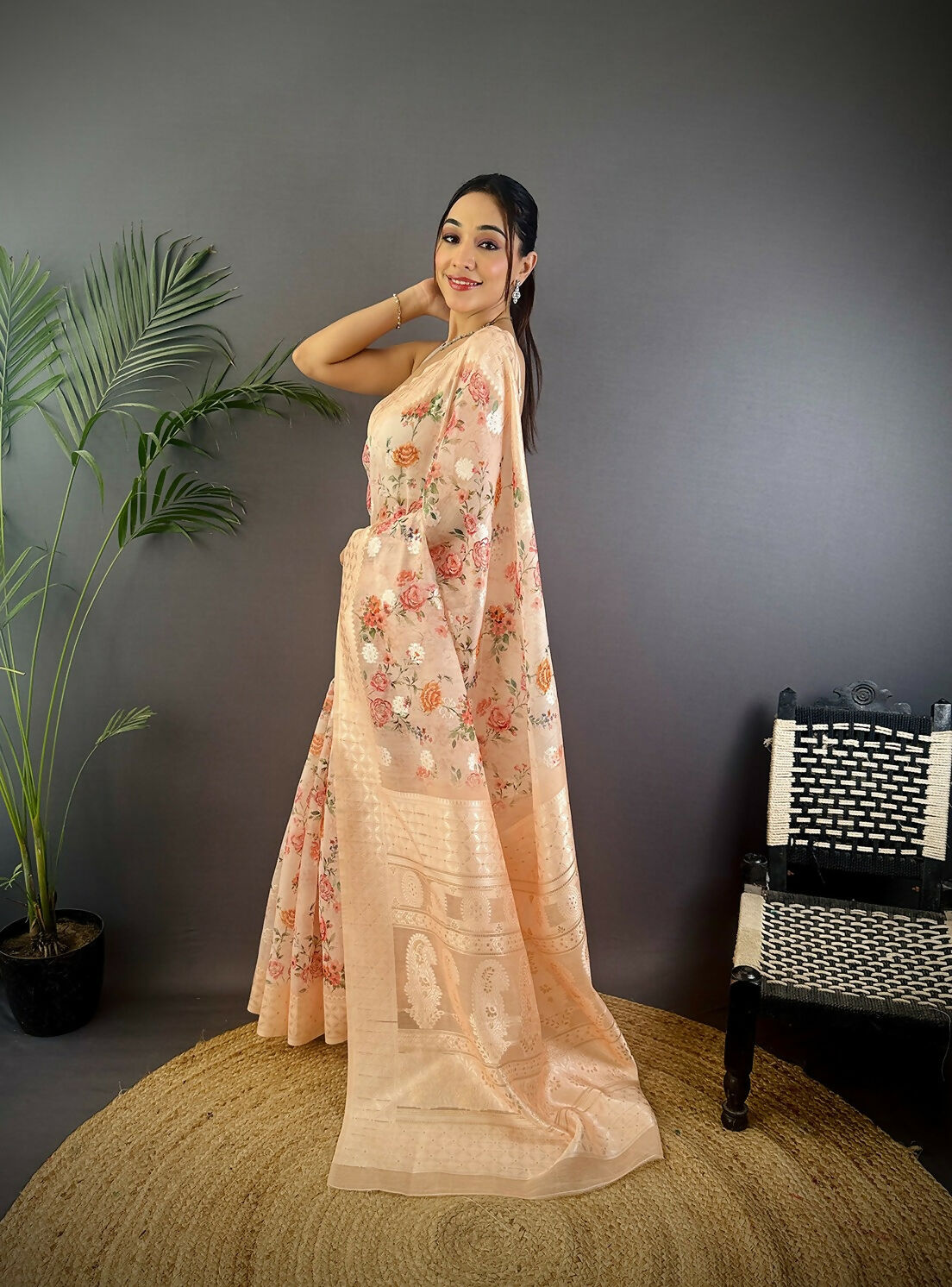 Beige Floral Motif Banarasi Silk Saree with Unstitched Blouse