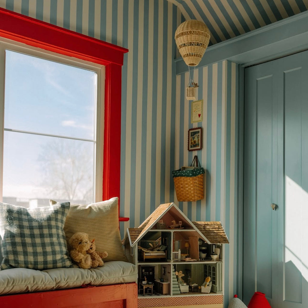Atlas Striped Removable Wallpaper in Beige and White