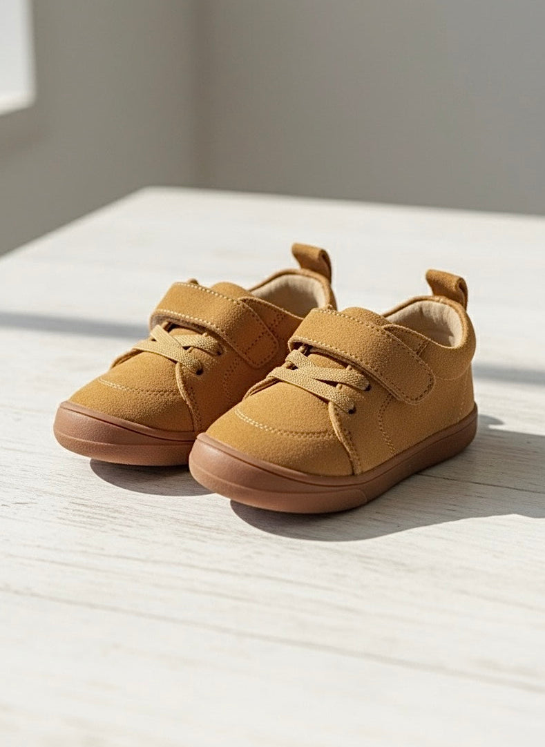 Pre-Order Sienna Barefoot-Style Kids Sneakers – Flexible Sole, Wide Toe Box, Velcro Closure