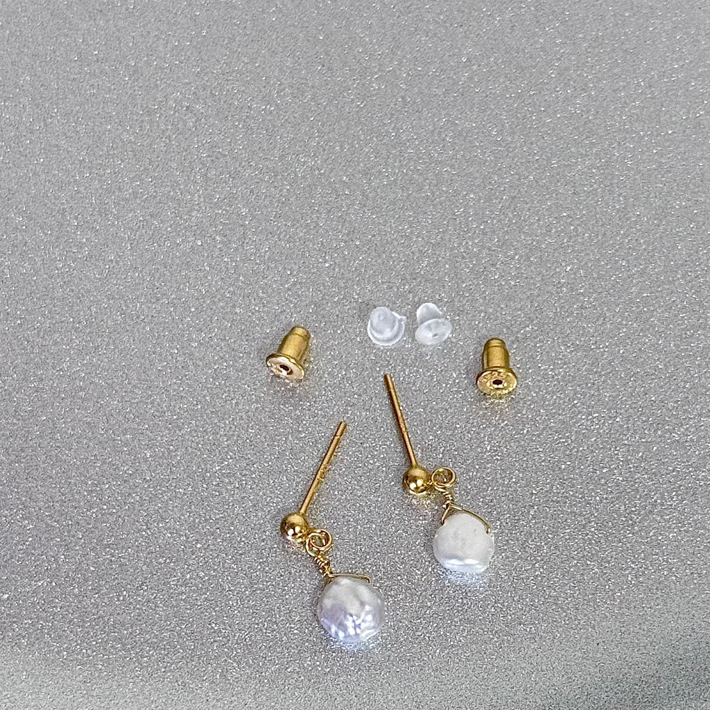 Elegant Gold-Plated Freshwater Pearl Drop Stud – Minimalist Luxury Jewelry for Sensitive Skin