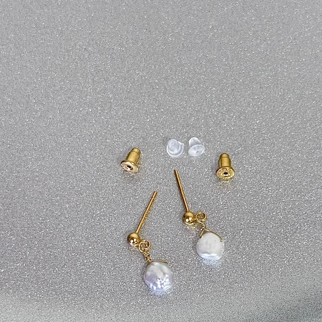 Elegant Gold-Plated Freshwater Pearl Drop Stud – Minimalist Luxury Jewelry for Sensitive Skin