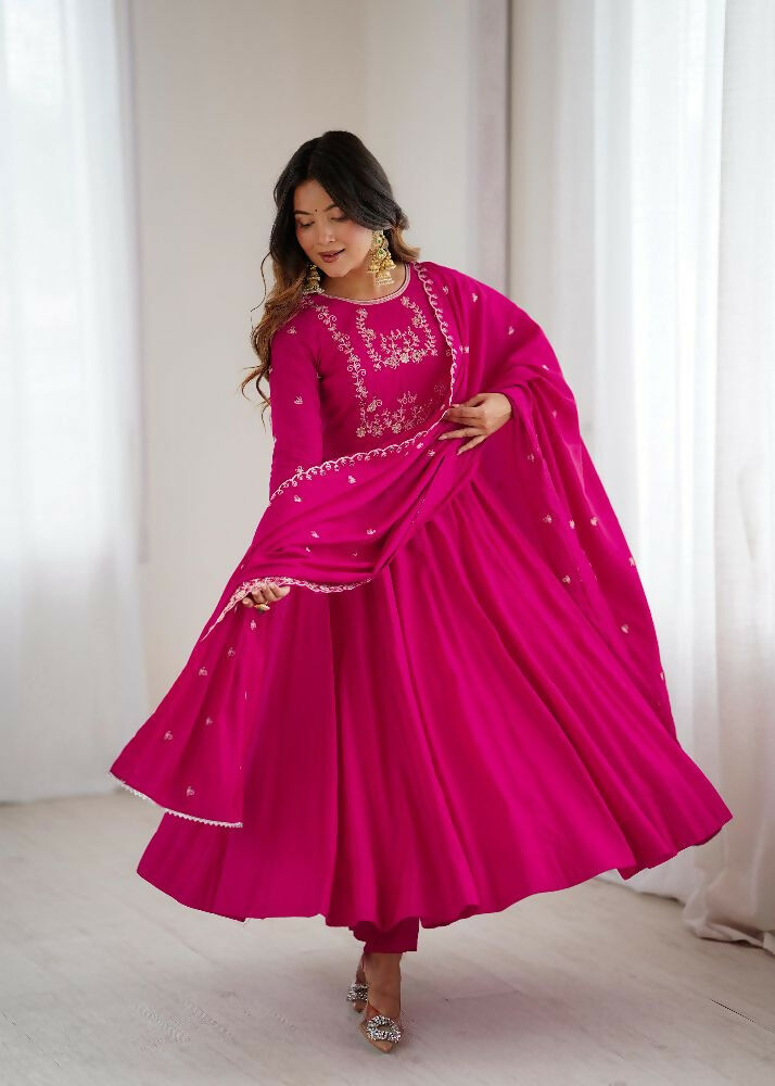 Dark Pink Chanderi Kurta Set with Sequence Embroidery Work