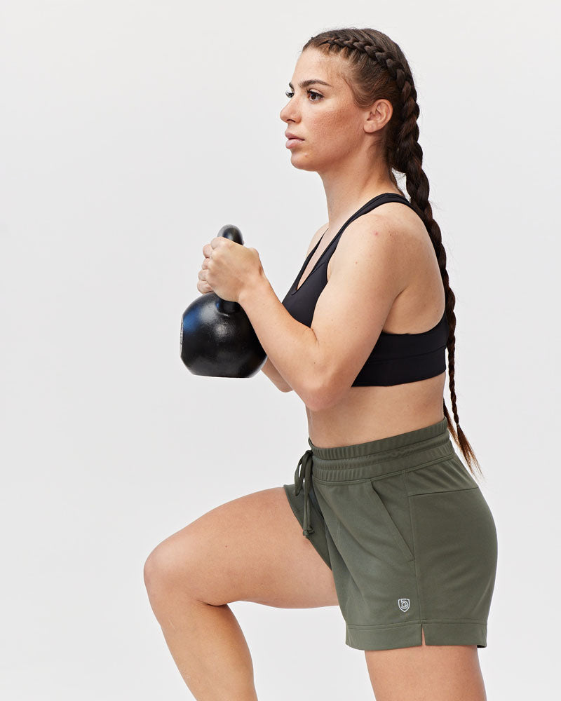 Advance Knit Workout Shorts with Pockets 4.5 Inch Inseam - Image 6