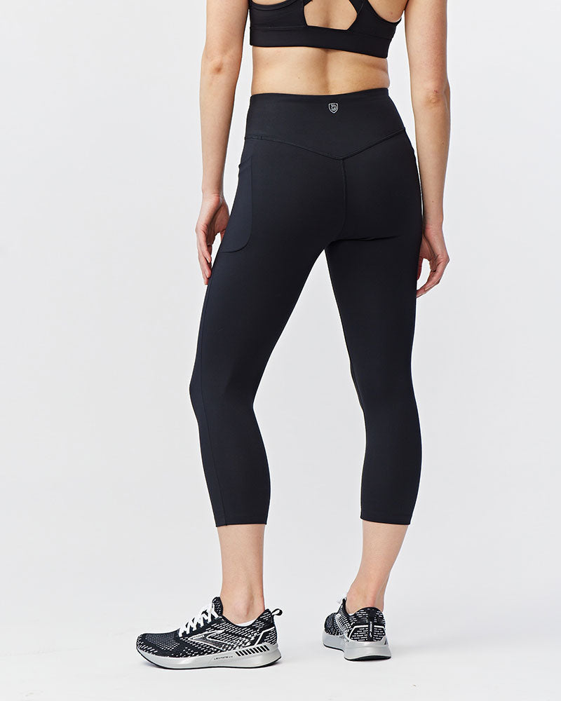 Go Again Women's 21 Inch High-Rise Cropped Leggings in Black - Image 4