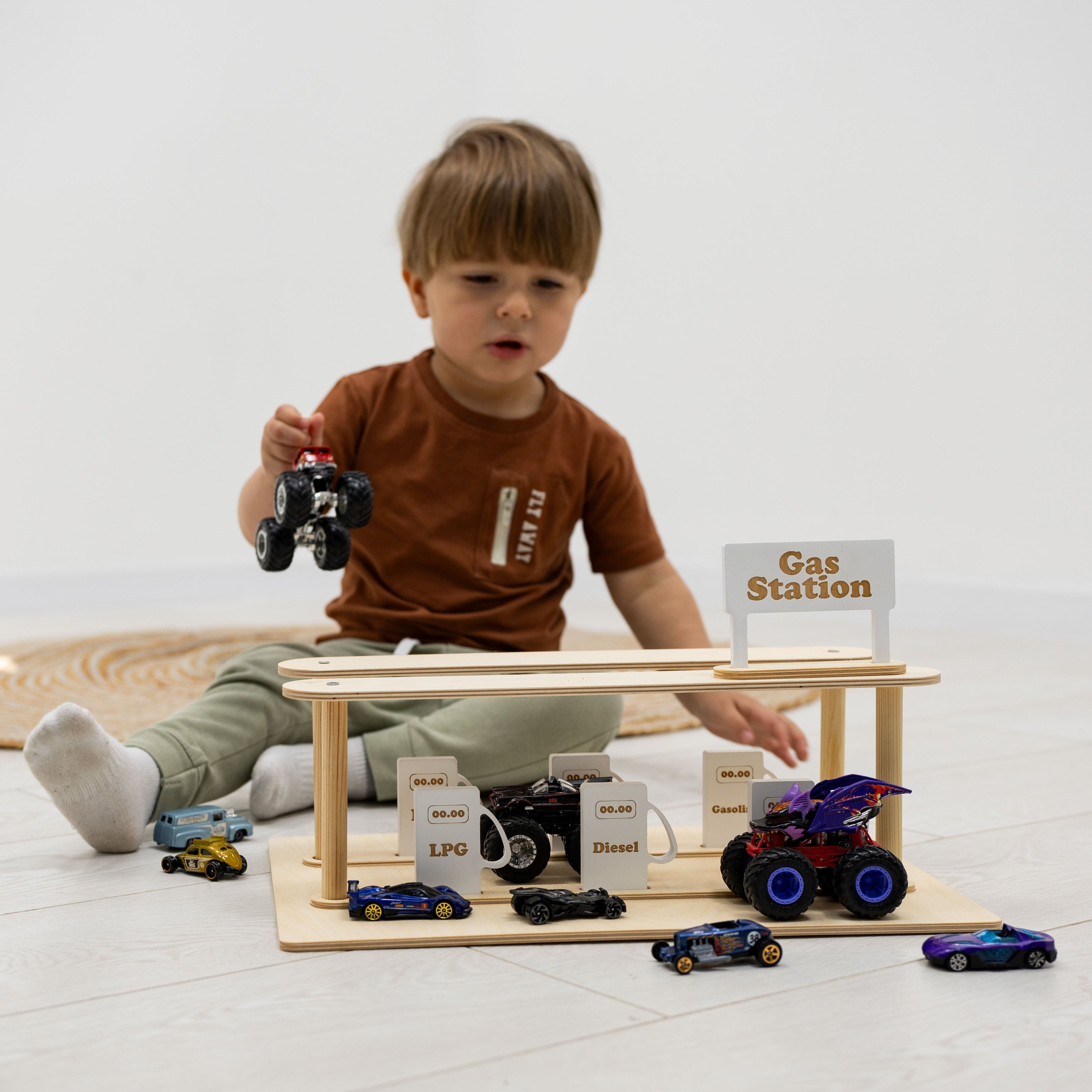 Wooden Gas Station Toy – Interactive Pretend Play Playset