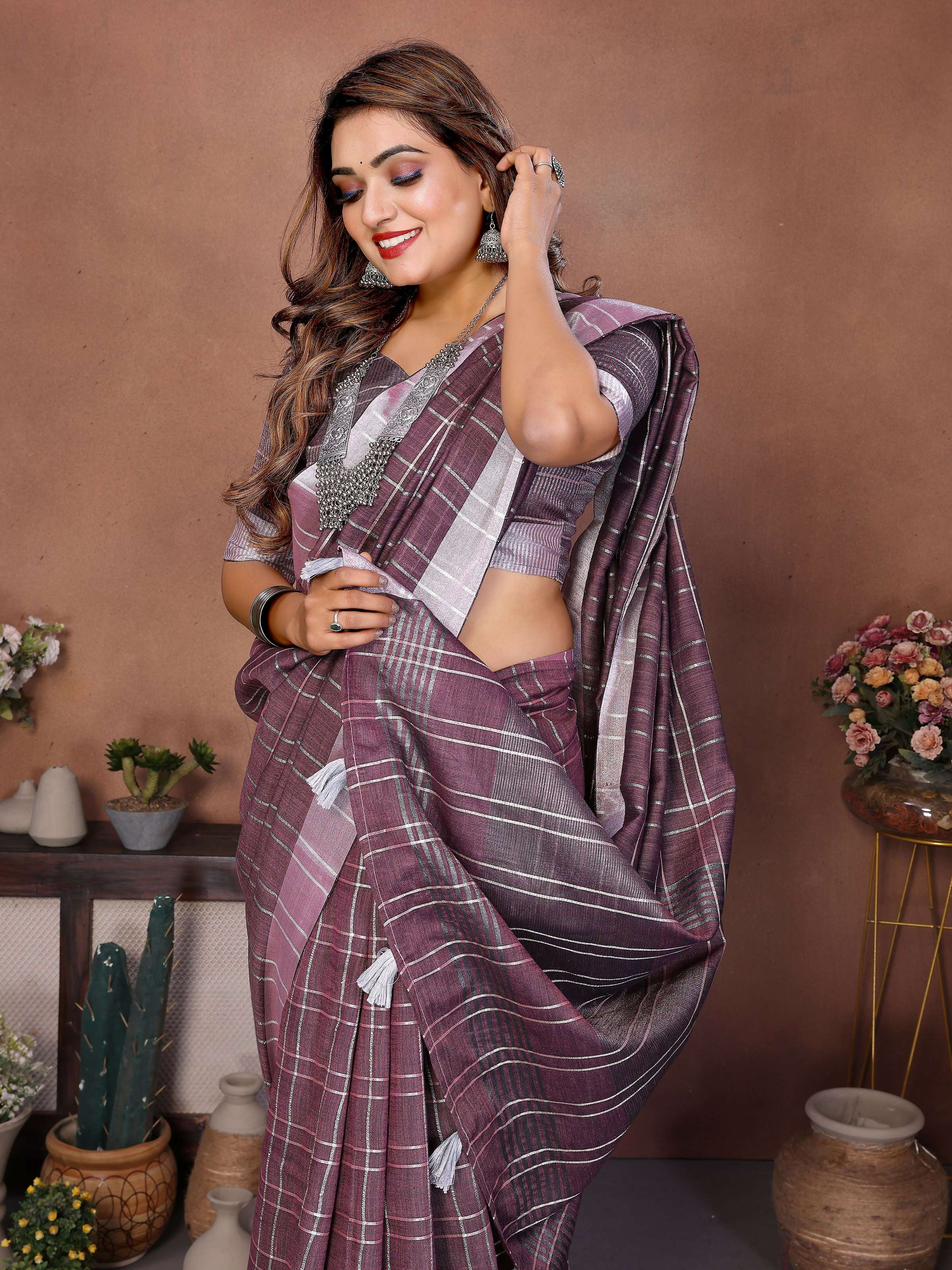 Lavender Linen Weaving Saree - Elegant Handwoven Daily Wear