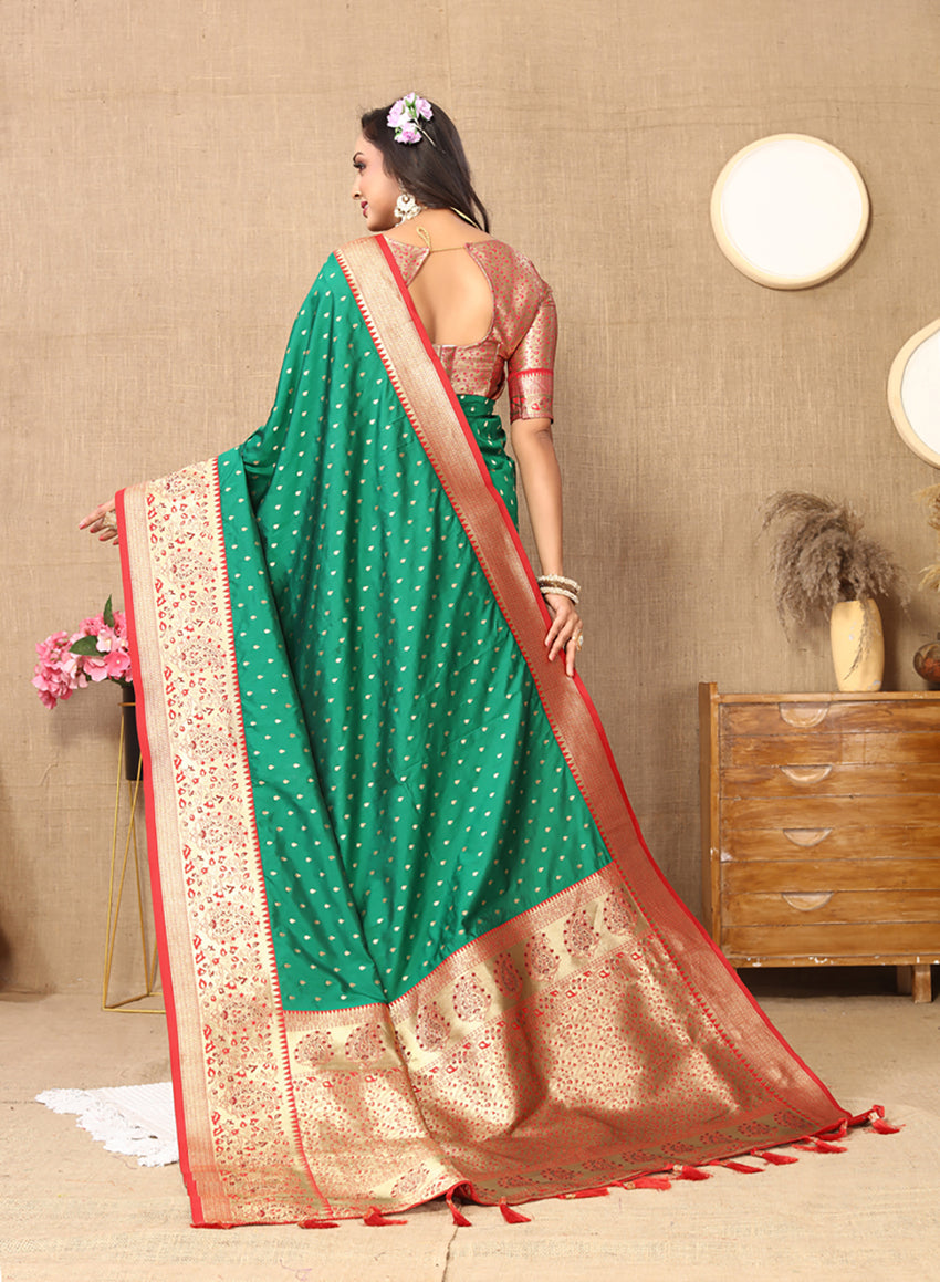 Green Soft Silk Saree with Rich Zari Weaving Design