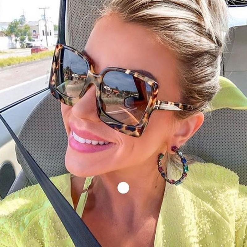 Fashionable oversized square gradient sunglasses with tortoiseshell frame and UV400 protection