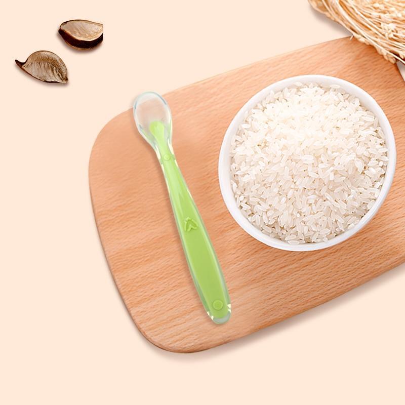 Temperature Sensing Silicone Baby Spoon in Pastel Colors