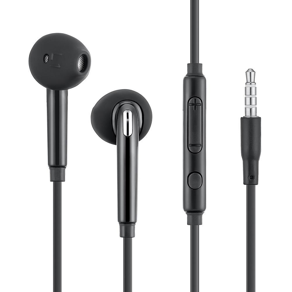 Black sport-style wired earphones with microphone and 3.5mm jack.
