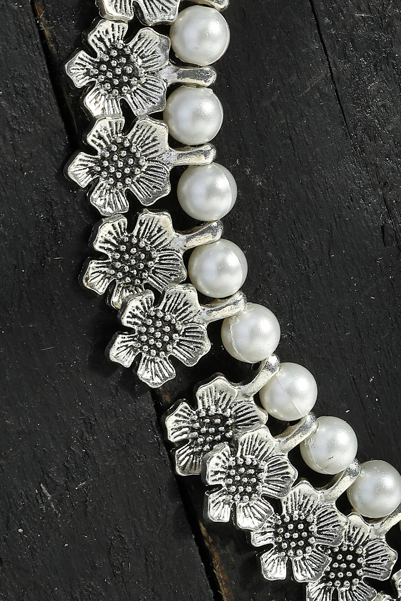 Oxidised Silver-Plated Floral Design Choker Necklace Set
