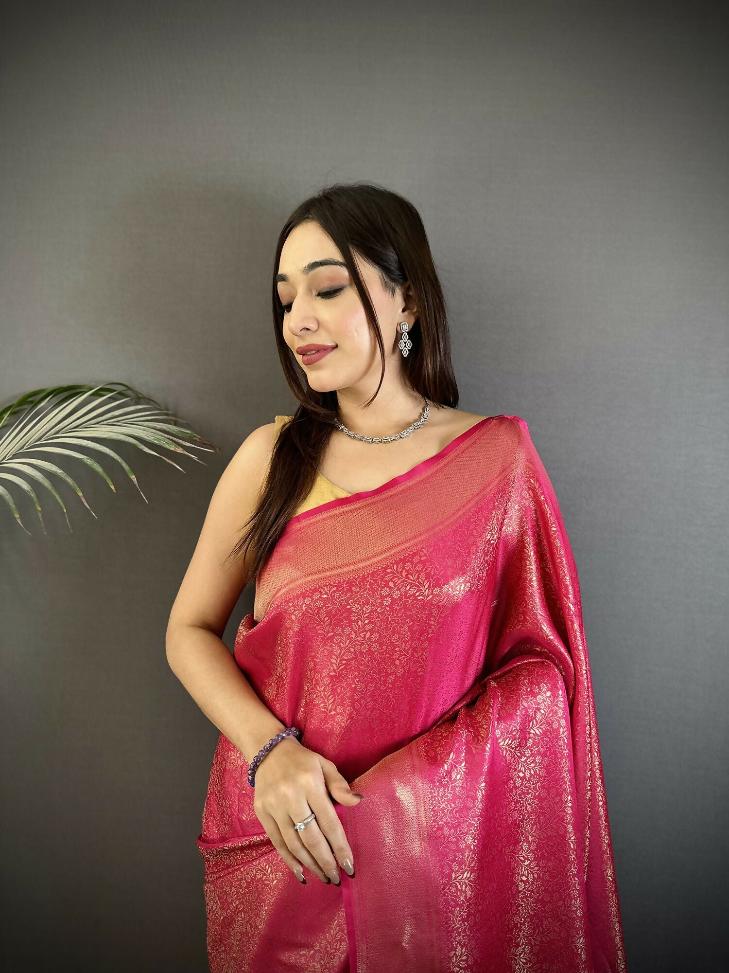 Pink Floral Motif & Ethnic Design Soft Satin Silk Kanchipuram Saree
