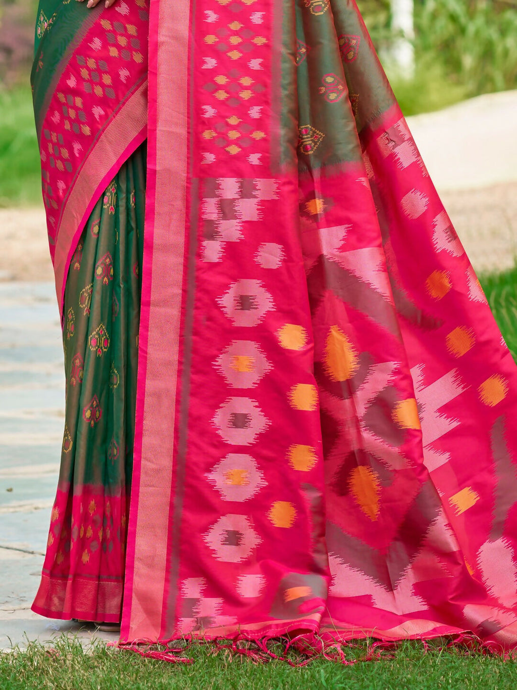 Mehendi Soft Silk Saree with Contrast Blouse