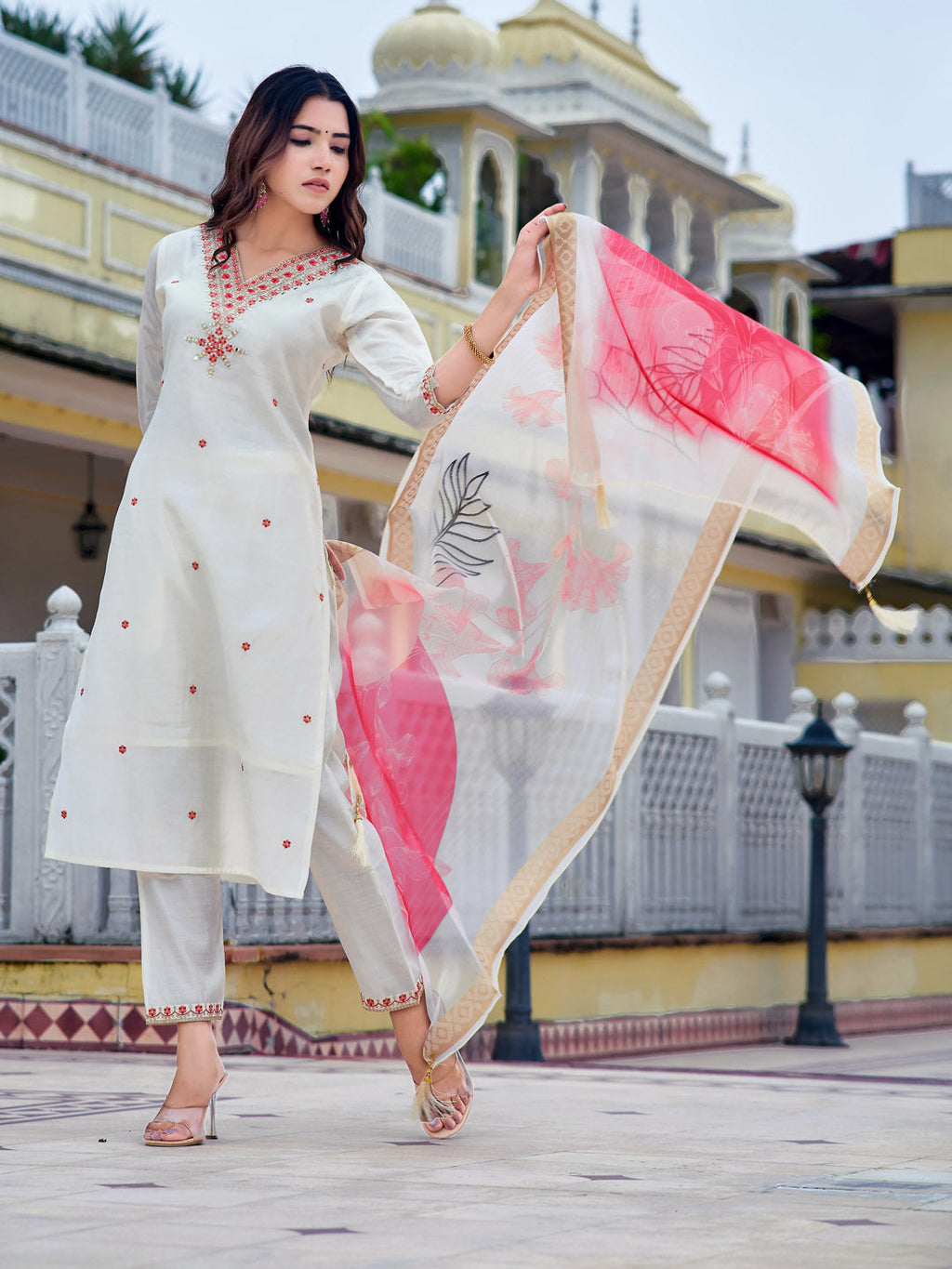 White Chanderi Embroidered Kurta Set with Printed Organza Dupatta