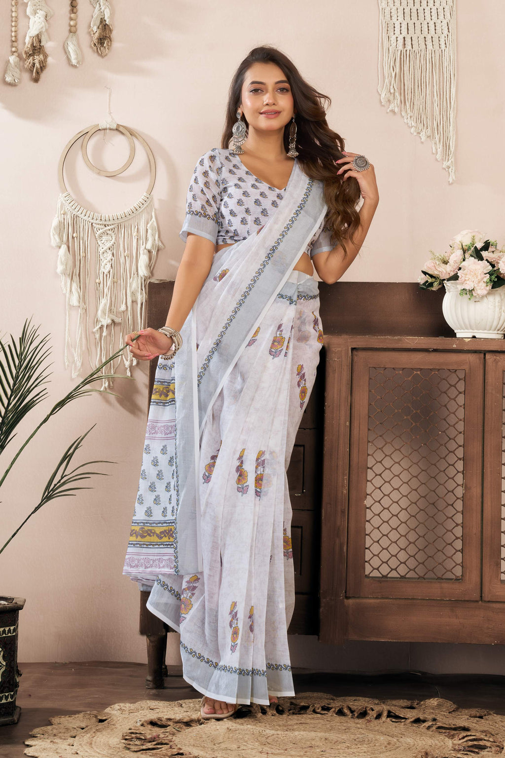 White Printed Ready-to-Wear Saree with Unstitched Blouse Piece